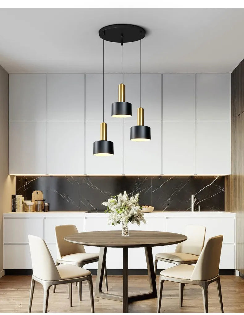 Minimalist dining room chandelier, modern Nordic lamp, light luxury living room lamp, long dining table, bar table lamp