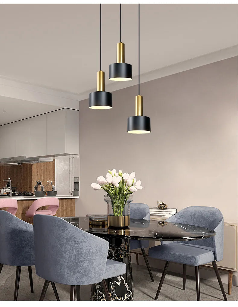 Minimalist dining room chandelier, modern Nordic lamp, light luxury living room lamp, long dining table, bar table lamp