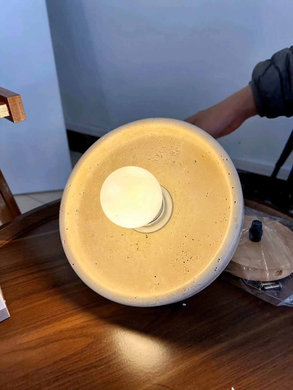 Natural Yellow Cave Stone Led Pendant Lamp For Dining Table, Bedside, Bedroom, Living Room. Home Decoration And Lighting Pendant