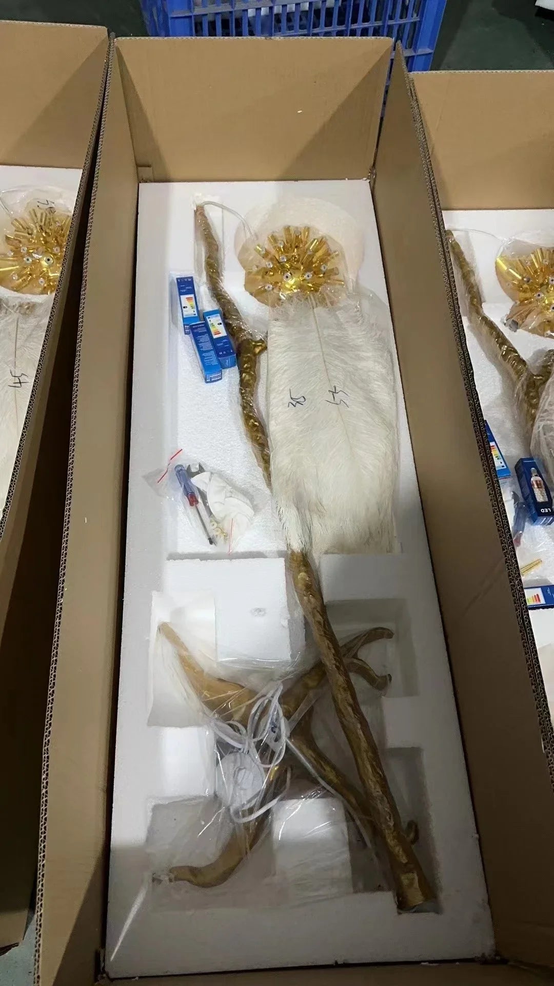 Living Room Sofa Side Floor Lamp Nordic Creative Ostrich Feather Standing Floor Light Home Decor Indoor Bedroom Bedside Fixture