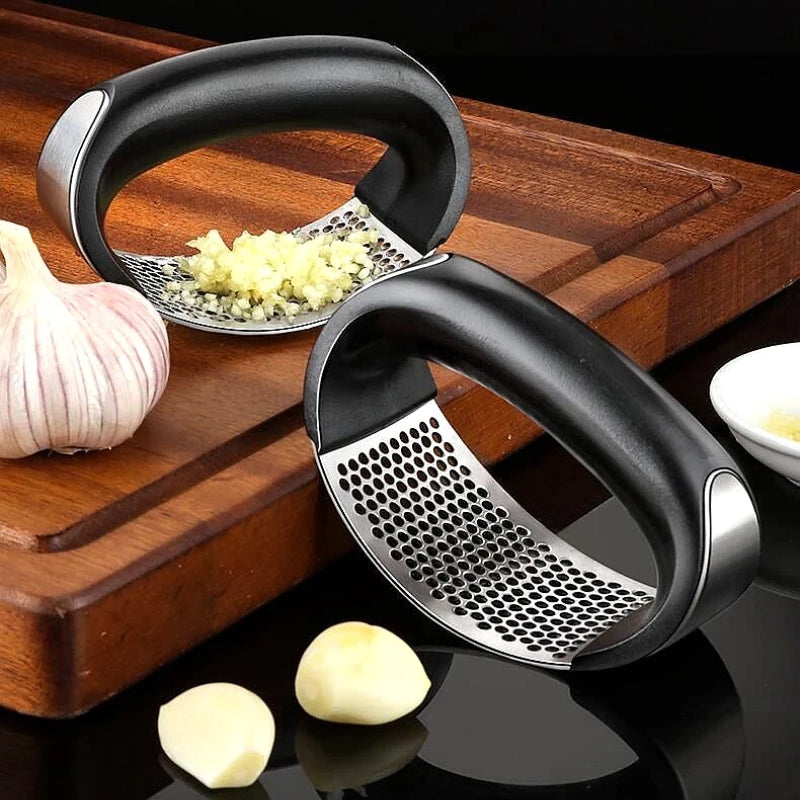 1Pcs Stainless Steel Garlic Press Crusher Manual Garlic Mincer Chopping Garlic Tool Home Garlic Masher Artifact Kitchen Gadget